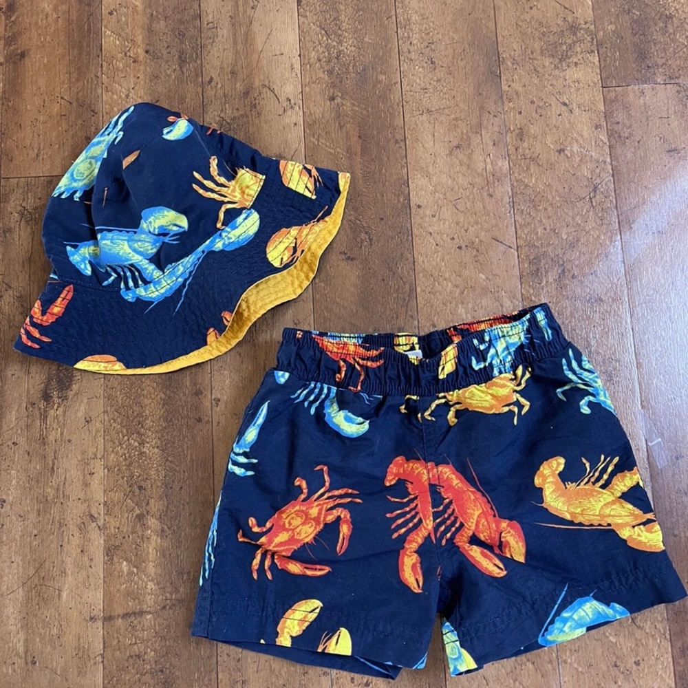 Talbots swim suit and matching hat size 6 months NWOT 💛💙